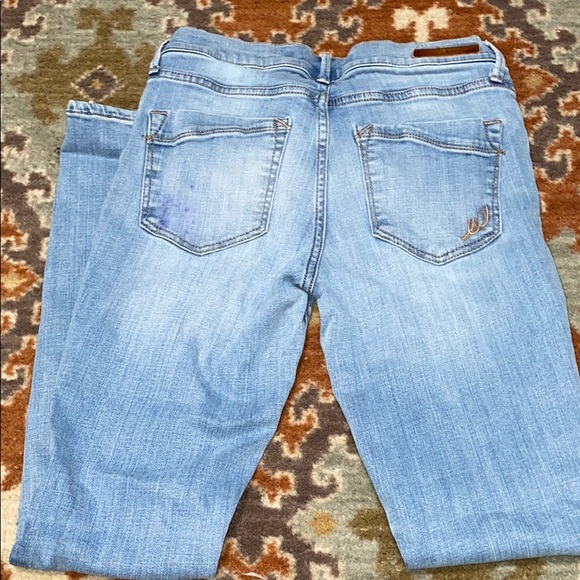 Express - Picture 2 of 4